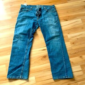 Men’s Relaxed Fit Levi Jeans